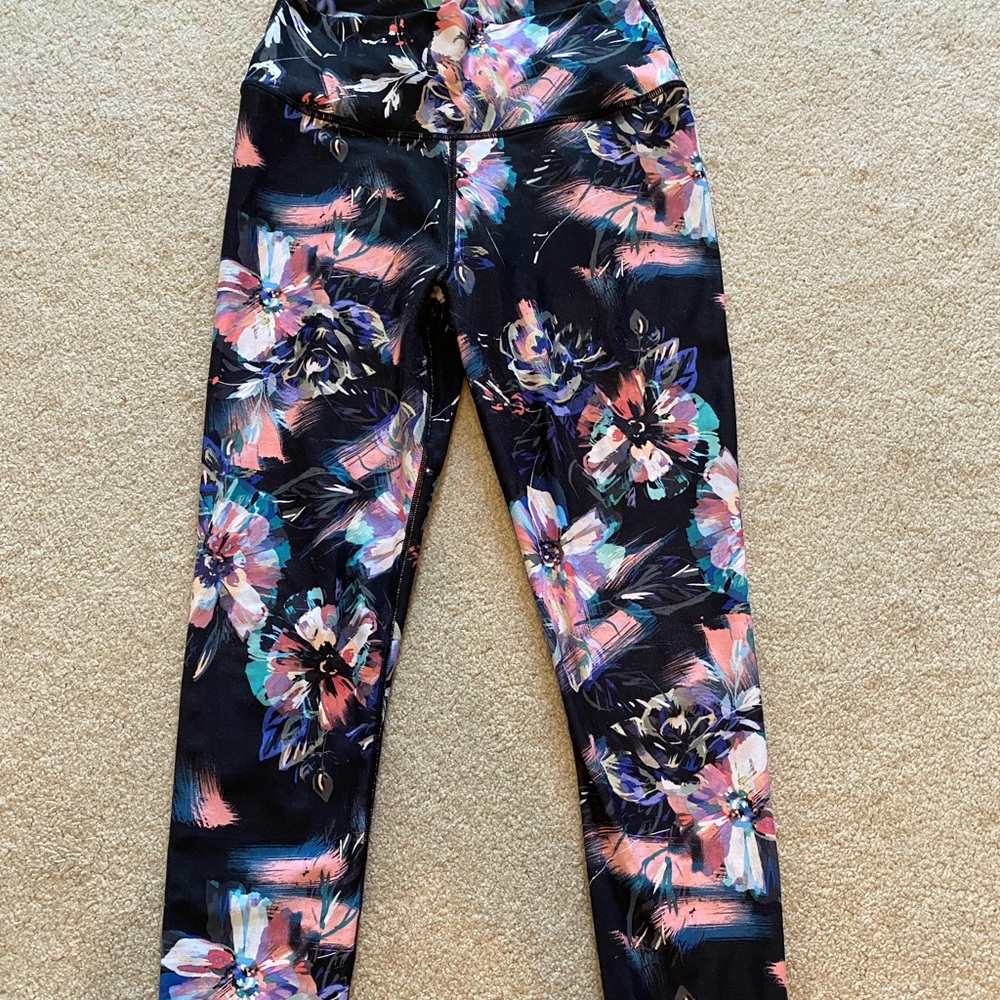 Fabletics printed leggings